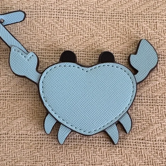 NWOT Kate Spade Blue Crab-Shaped Purse Backback or Luggage tag or tassel - Picture 1 of 4